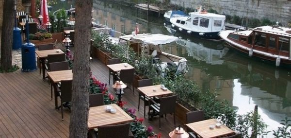 My Moon Restaurant & Cafe 01