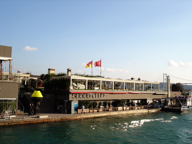Galatasaray Adası Havuz - 03