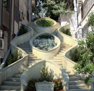 kamondo merdivenleri tarihi