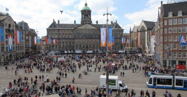 Amsterdam Dam Meydani