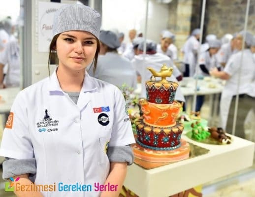 4 ay suren egitimin sonunda sertifika alan 100 kadinin yarisina istihdam 003