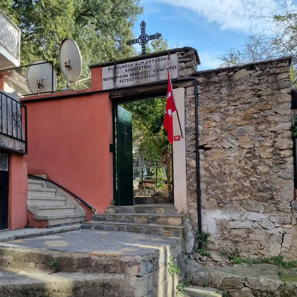 Kuzguncuk Rum Ortodoks Kabristanı