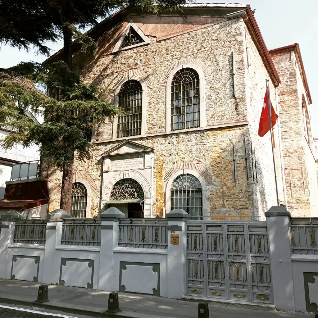Surp Krikor Lusavoriç Ermeni Kilisesi
