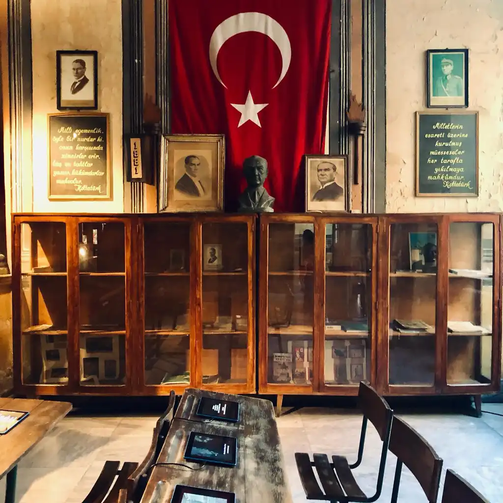 Yuvakimyon Rum Kız Lisesi