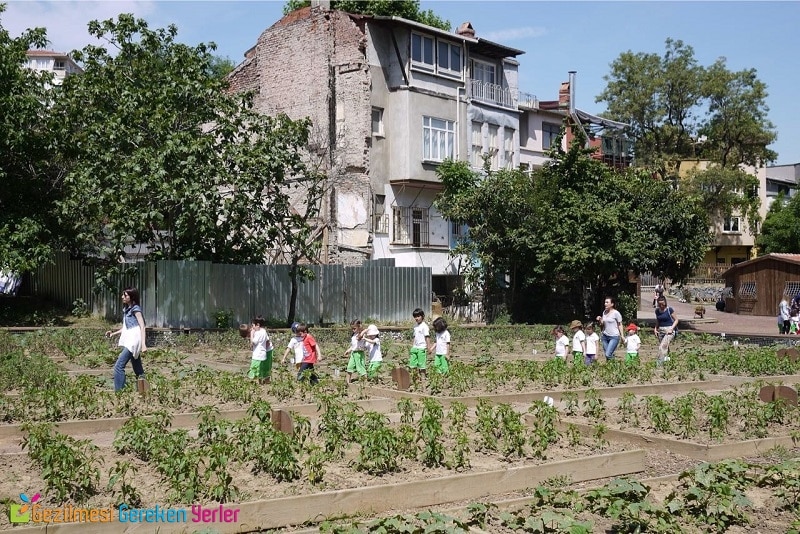 kuzguncuk bostani