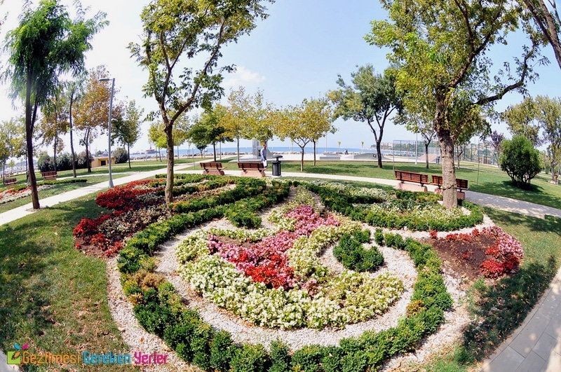 Kalamış Atatürk Parkı
