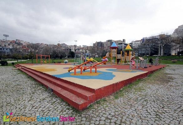 Nuri Kıllıgil Parkı Çocuk Oyun Alanı