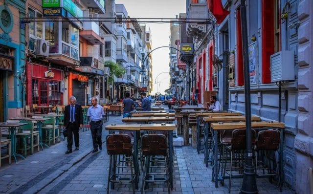 İzmir Gazi Kadınlar Sokağı
