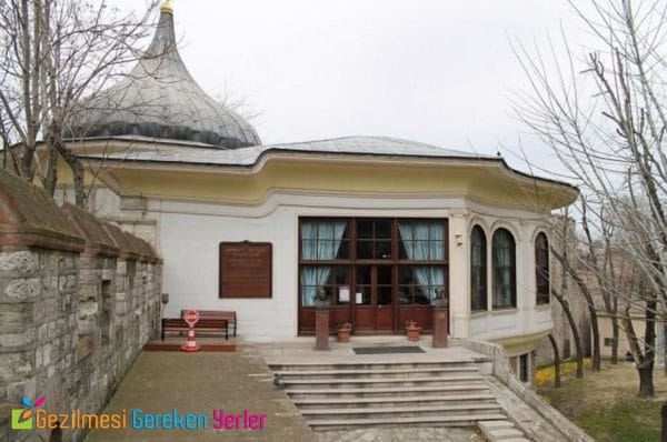 ahmet hamdi tanpinar edebiyat kutuphanesi