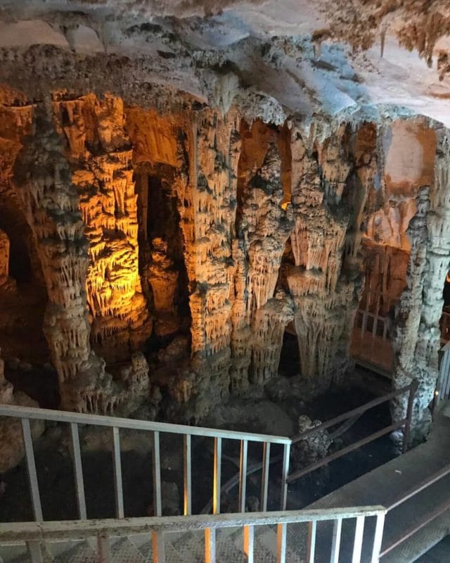 Aynalıgöl Mağarası Mersin