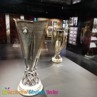 Galatasaray Müzesi Stadyum Turu Kupaları
