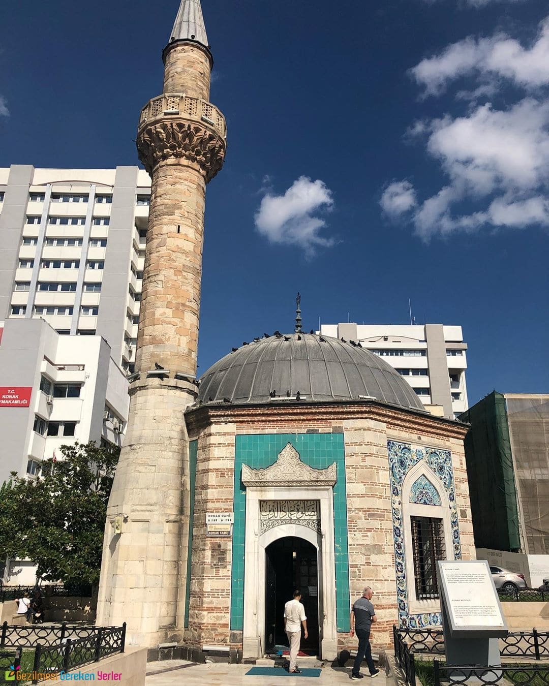 Konak Yalı Camii - İzmir Görülmesi Gereken Yerler