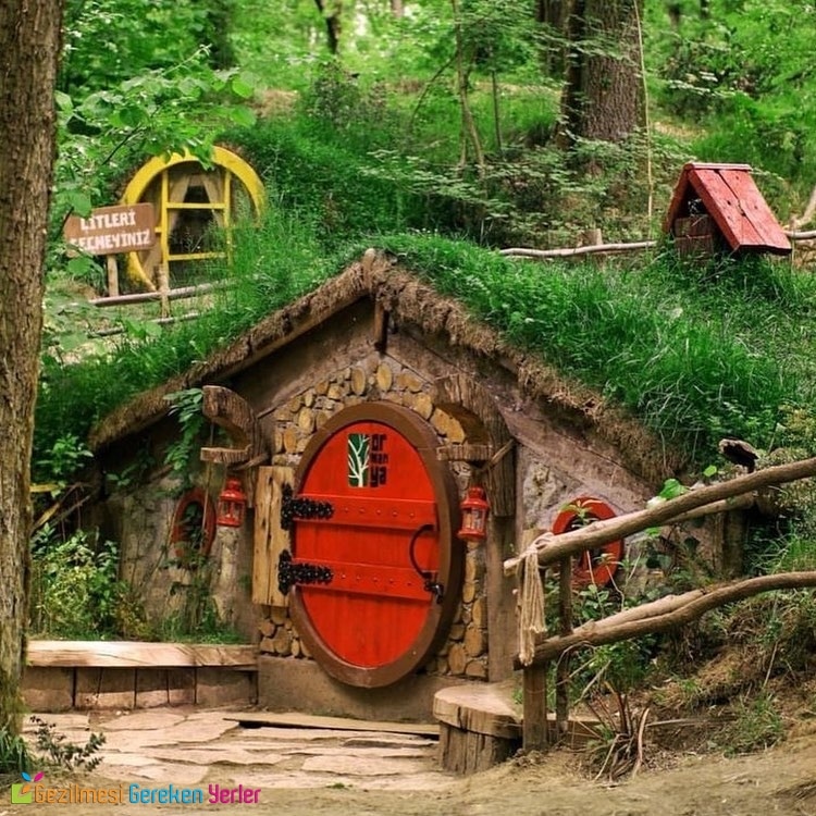 Ormanya Doğal Yaşam Parkı Hobbit Evleri - Kocaeli