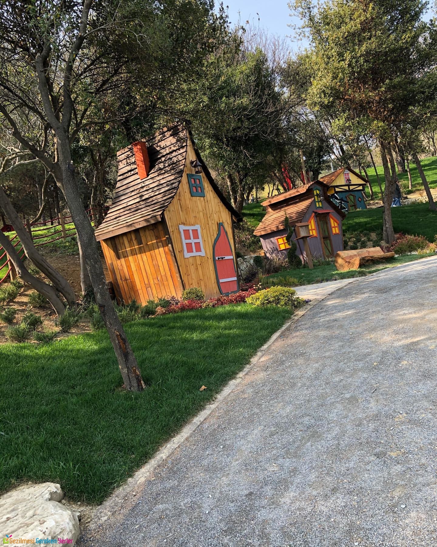 Hobbit Evleri | Şehit Er Gökhan Hüseyinoğlu Sahil Parkı - Kocaeli