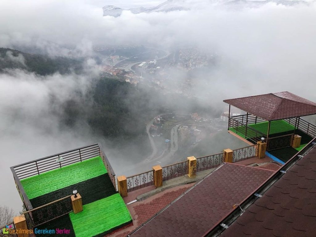 Yenice Ihlamur Seyir Teras