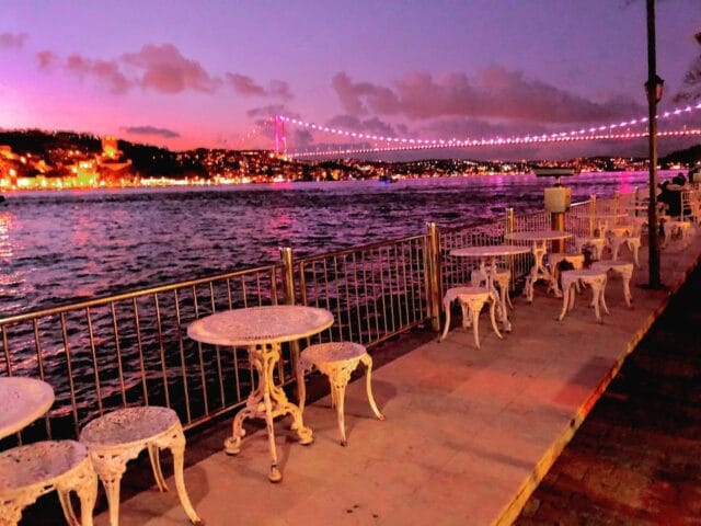 İstanbul Avrupa Yakasında Gece Hayatı