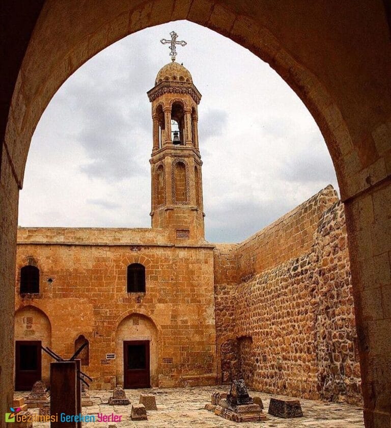 Mor Mihail Kilisesi (Burç Manastırı) | Tarihi, Nerede, Ziyaret ve Giriş Ücreti