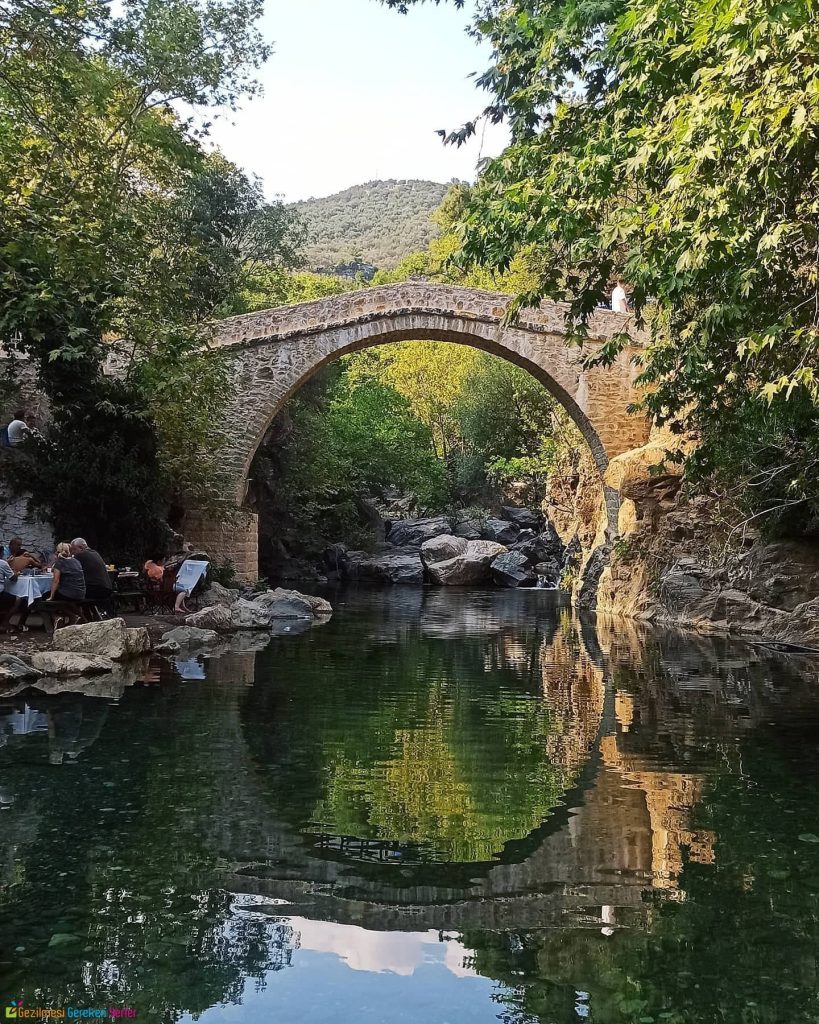 Mıhlı Şelalesi ve Kamp - Çanakkale