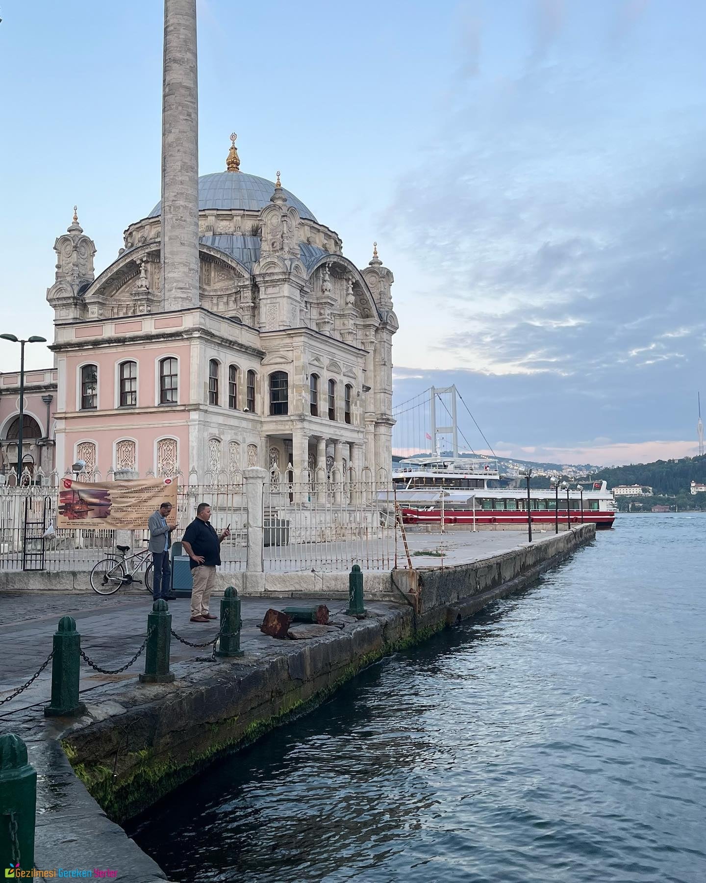 Ortaköy Cami