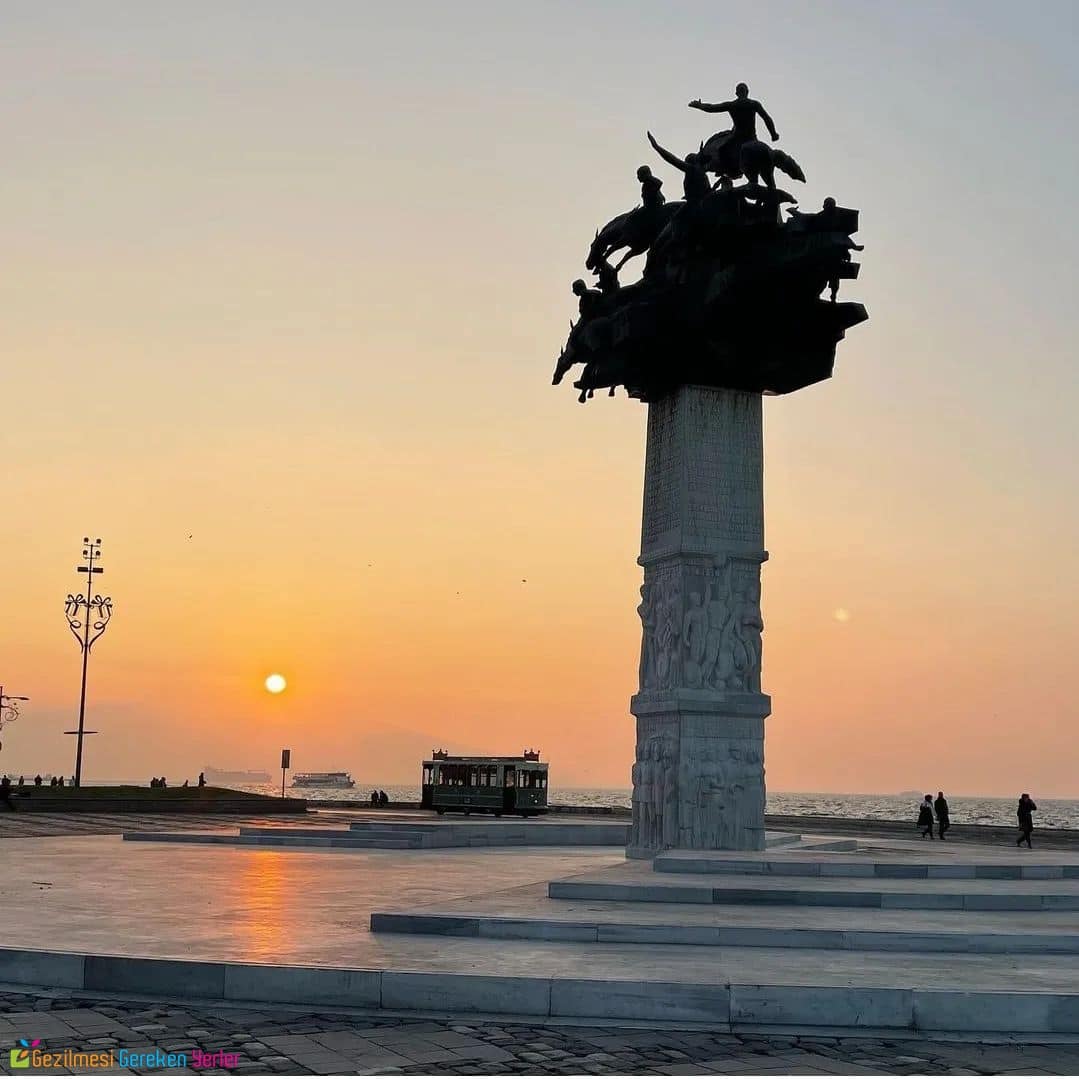 Gündoğdu Meydanı