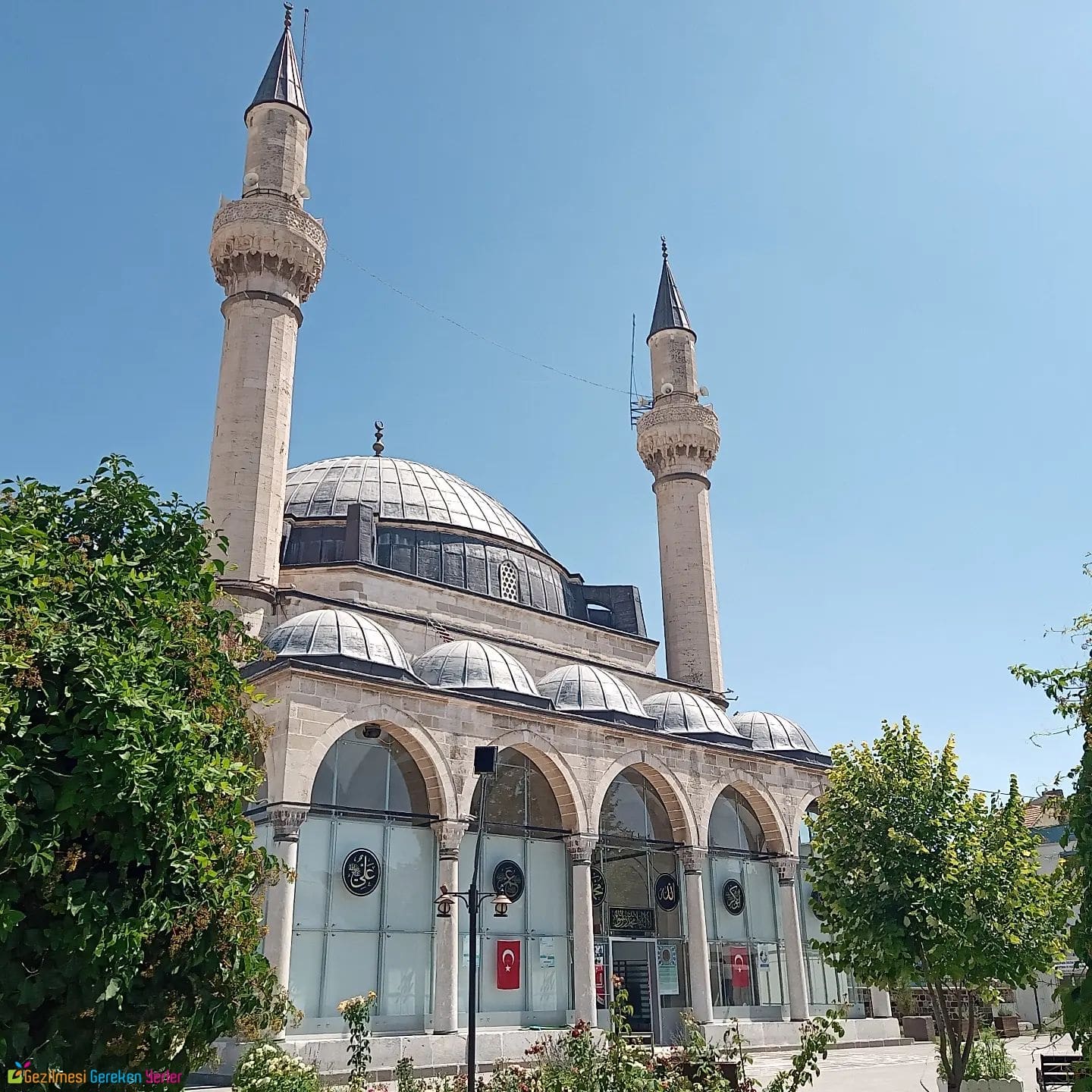 Karapınar Sultan Selim Camii