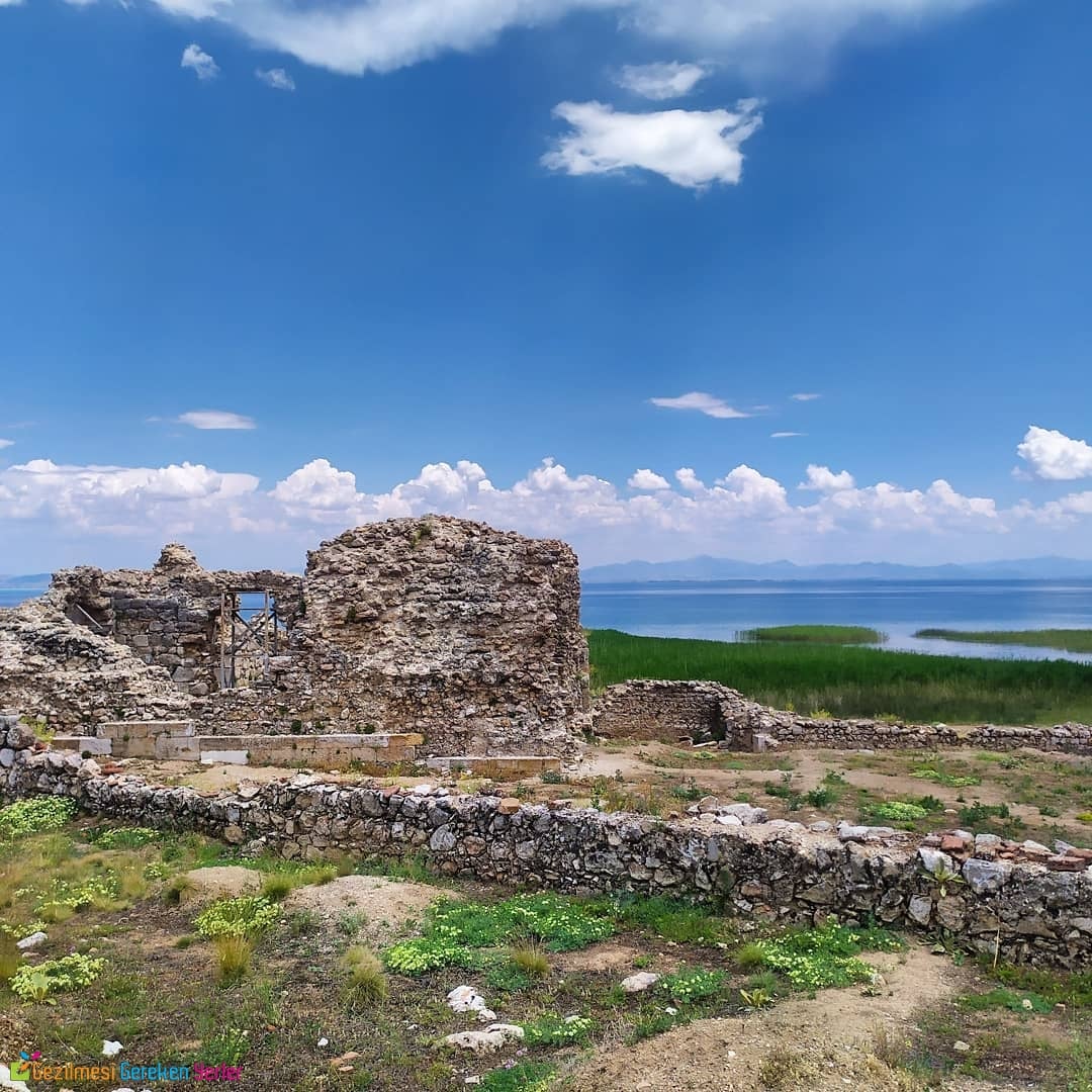 Kubadabad Sarayı