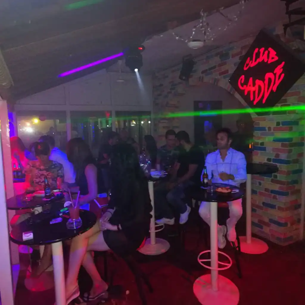 Avşa Cadde Club