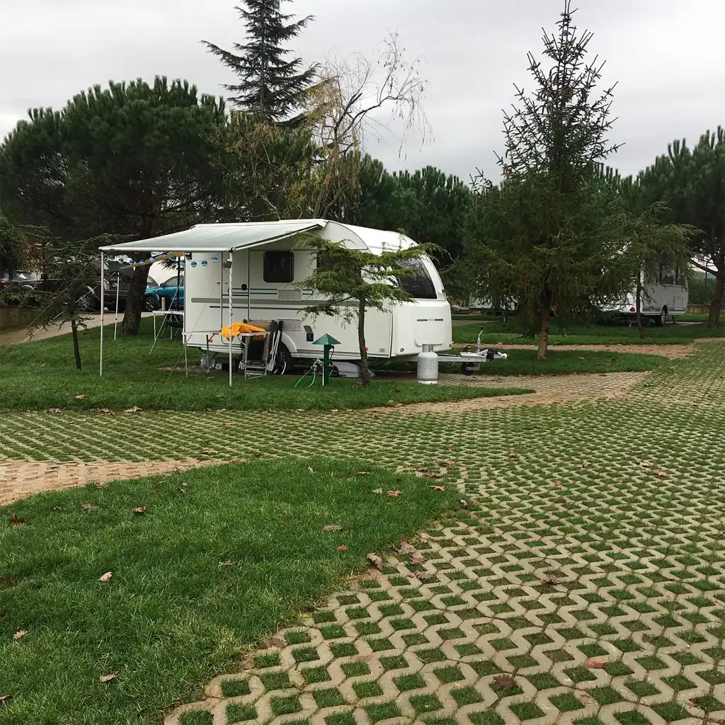 Fava Kamp Alanı