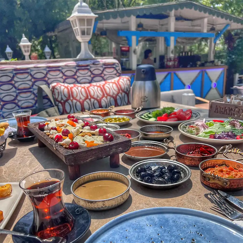 Ataköy Garden Cafe