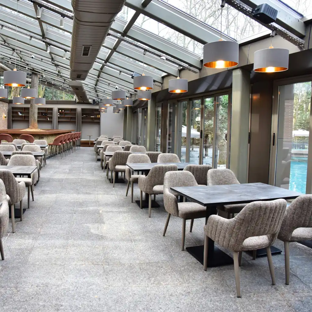 Kır Bahçesi Sosyal Tesisi Restoran Bölümü