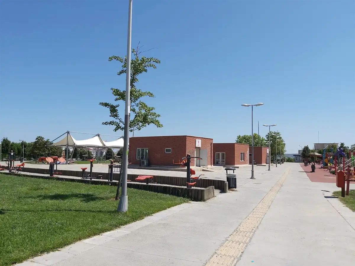 Arnavutköy Şehir Parkı Piknik