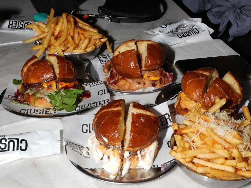 Cluster Burger