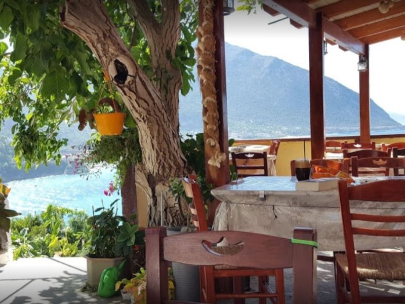 Kefalonya'da Deniz Ürünleri: Taverna Agrapidos