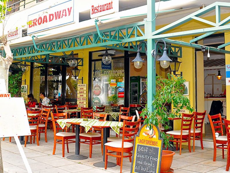 Kos'ta Bir Kahvaltı: Broadway