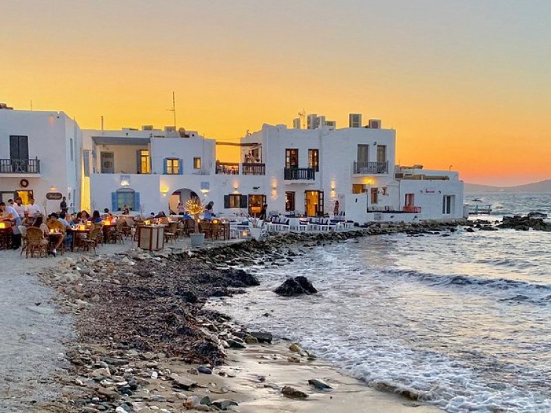 Paros'ta Bir Akşamüstü: Taverna Glafkos