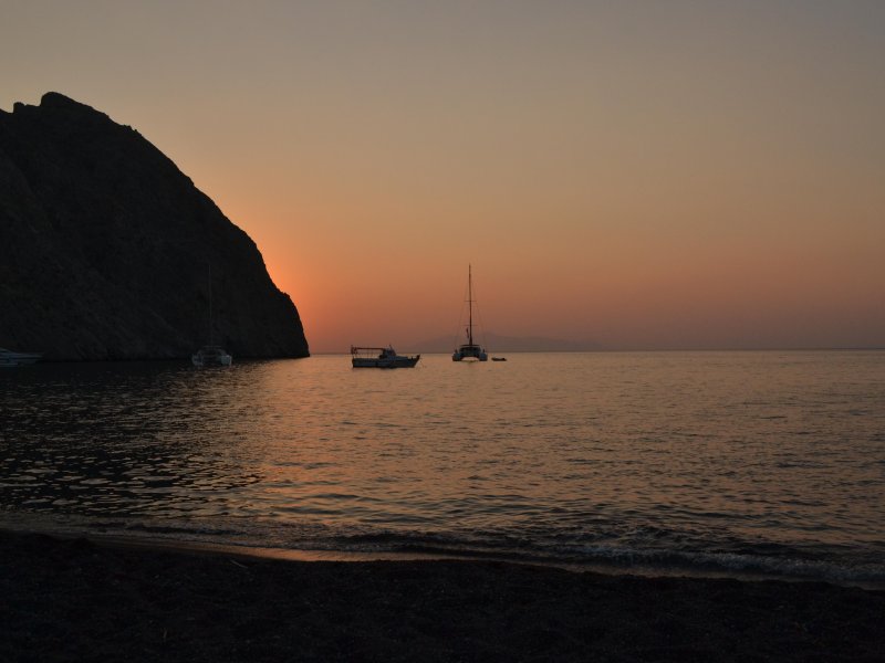 Santorini'de Gün Batımını İzlemek