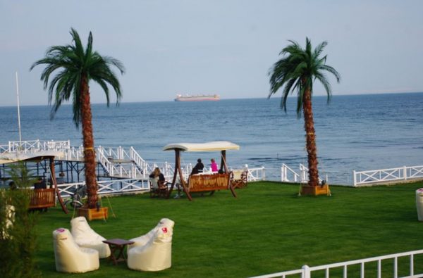 shaya beach01